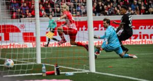 SC Freiburg vs E. Frankfurt (21:30 – 18/02) | Xem lại trận đấu